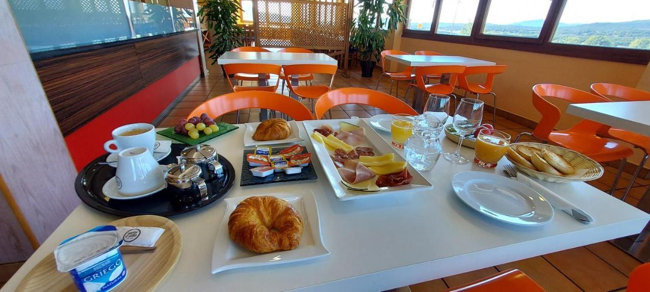 Hotel Font Del Pla La Jonquera Eksteriør billede